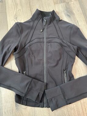 Lululemon black cropped align Jacket
